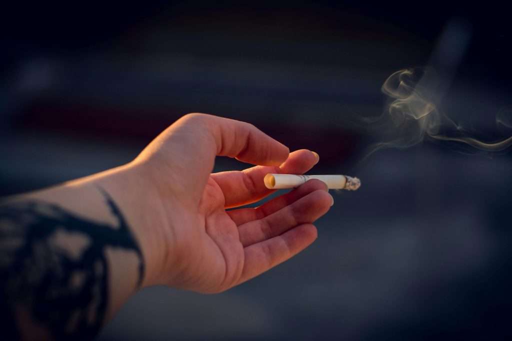 what kills more cigarettes or alcohol does kill people Alcohol and tobacco are both known carcinogens. Cigarette smoking what kills more people cigarettes